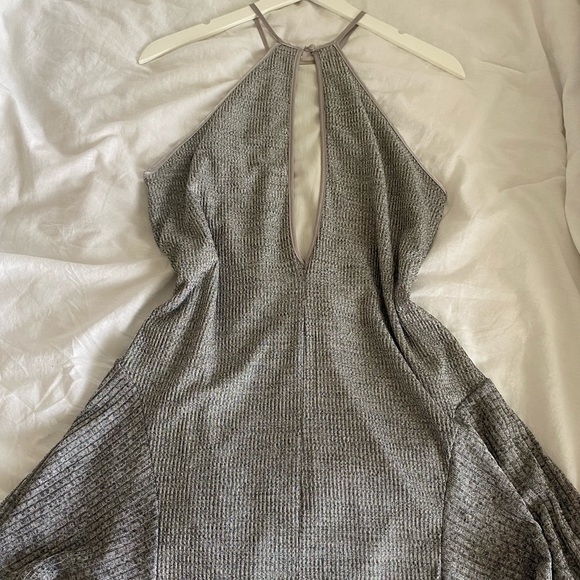 Flowy silver dress - Picture 2 of 4